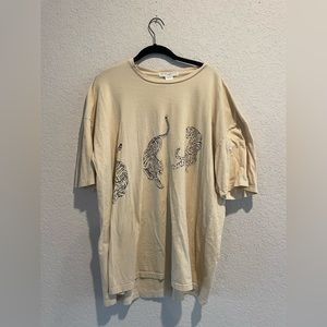 Urban Outfitters tshirt